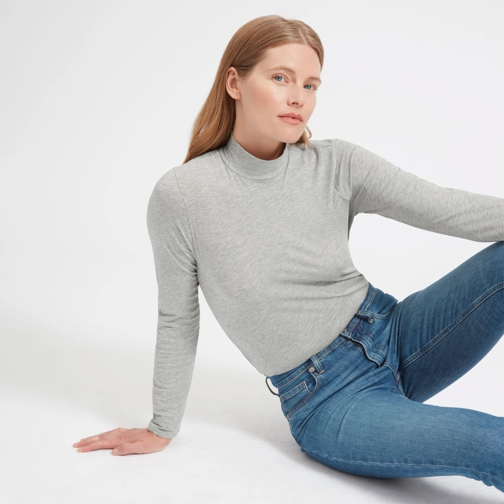 Everlane Heather grey Pima stretch turtleneck medium